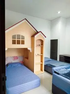 Cheery Room 203 - Kedurus