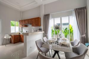 Laguna Beach Villa Phuket 207byน้องมังคุด