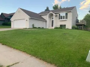 Elegant and secured family abode - Lanesboro