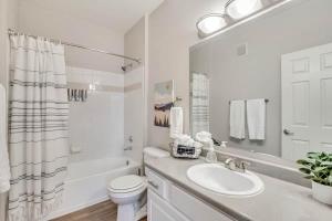 Luxury King Beds Pool Gym - Near Hill AFB