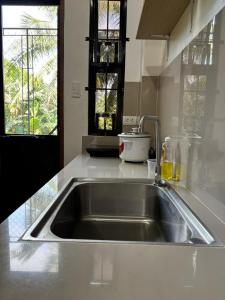 Budget AC WI-FI Natl Road Ligao City Rm306