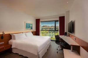 Classic King Room room in Four Points by Sheraton Barcelona Diagonal