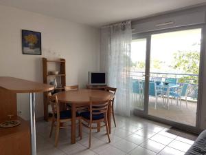 Appartements Vaux-sur-Mer : Appartement 2* avec piscine et balcon - FR-1-738-39 : photos des chambres