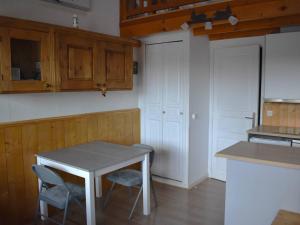 Confortable Appartement 2 pièces en mezzanine avec jardin à Bolquère - FR-1-592-80