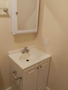 Two bedrooms with private bathrooms by Golden Gate Park & Ocean Beach