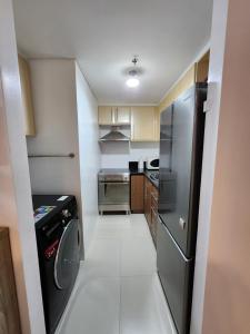 1BR Condo w Balcony near NAIA, Casino, Newport