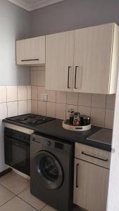 Budget-Friendly & Cozy Haven by BK Hospitable