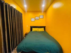 Old Quarter Autumn Hostel