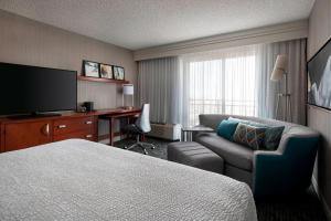 Executive King Room room in Courtyard by Marriott Denver Airport