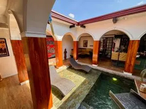 Golden Gorilla Villa with private pool & jacuzzi - Anunas