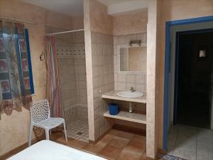 Pretty house, 3 bedrooms, Llança