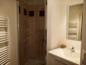 Appartements Studio lumineux a 2 pas de la mer : Studio Supérieur