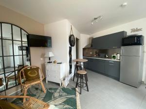 Appartements Studio lumineux a 2 pas de la mer : photos des chambres