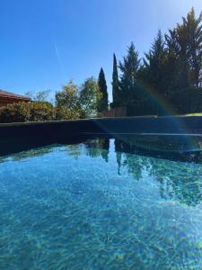 Villas Les Hauts de la Pinede - Villa avec Piscine, Jacuzzi et Boulodrome privatifs : photos des chambres