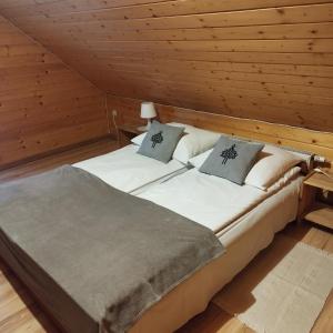 DOMEK NA CICHEJ z balią