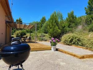 Villas Les Hauts de la Pinede - Villa avec Piscine, Jacuzzi et Boulodrome privatifs : photos des chambres