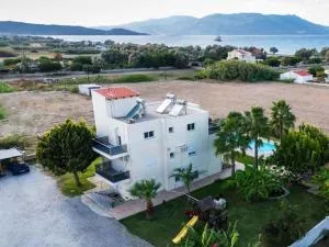 Martimi Apartments - 200M from Drapanias Beach - Pool - Hot Tub - Sauna - BBQ - Drapaniás