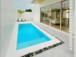 Level TWO pool villa Sriracha