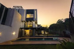 Aviran Villa 5BHK - Jacuzzi House - Khandāla