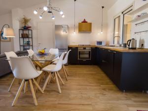 Attic With a View img10