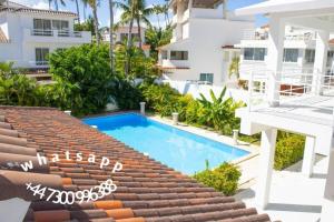 7BR Villa next to beach Punta Cana