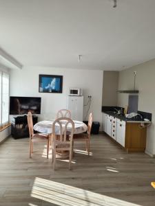 Appartement T2 spacieux à FREHEL mieux vaut reserver via RBNB