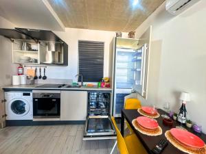 Paceville - 5A - Seaview 2BR, Chill Vibes Spot