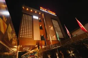 FLY VIEW Airport Residency - Kāladi