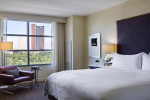 King Room with City View room in Renaissance Las Vegas Hotel