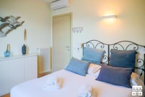 GRABBIA 6 by Design Studio img7