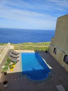 Haven Farmhouse with Private Pool and Sea Views - Qbajjar