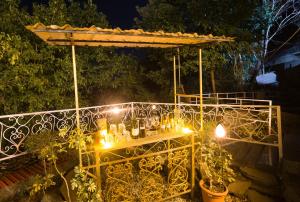 ELIVAAS Zephyr Sierra - 2 BHK Hillside Retreat With Common Pool, Gym & Restaurant