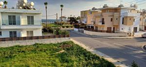 Magic Maisonette 250m from the beach