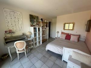 villa paisible en pleine nature 7km des plages Cannes Mandelieu