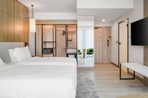 Standard Twin Room with Balcony room in AC Hotel by Marriott Krakow