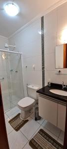 Duplex Ubatuba Praia Grande condominio com piscina e salao de jogos