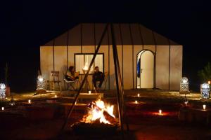 Majestic luxury camp