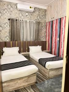 LG Signature Stay Urbanites loveyou live