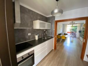 Los Cristianos Holidays