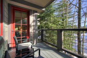 Bright, Mountain Modern Breckenridge Condo condo