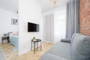 BK studio - cozy and modern close to National Stadium