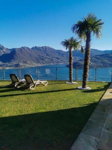 MIA ISOLA with lake view, garden and swimming pool