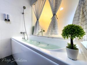 Loft Suite Central City 2BR JB CIQ 7Pax