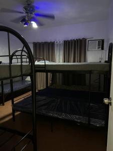 Estrella Rooms & Bunk Beds
