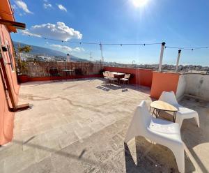 Quiet, Sunny & Terrace with Acropolis View