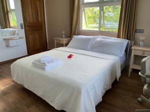 Calm Beach Inn