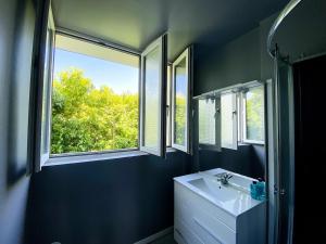 Appartements Spacieux appartement terrasse au coeur de la ville : photos des chambres