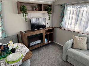 Haggerston Castle - Caravan - Sleeps 6 - Parking