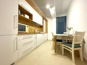 Bella Vista Apartments