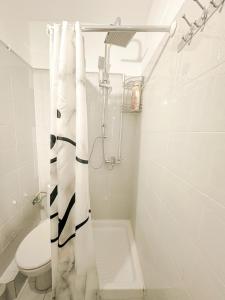 Elegant City-Center Apartment